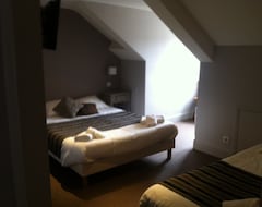 Hotel A la Croix de Malte (Lourdes, France)