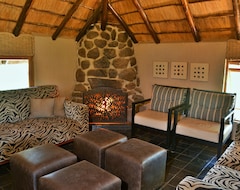 Otel Tshukudu Bush Lodge (Pilanesberg National Park, Güney Afrika)