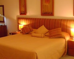 Hotel Suites Orrantia (San Isidro, Peru)