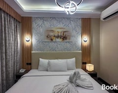 Khách sạn Gold Sky Avenue Hotel (Dubai, Các tiểu vương quốc Ả Rập Thống Nhất)