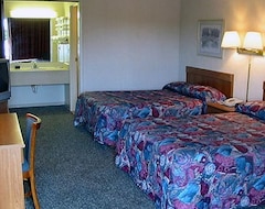Hotel Mariann Travel Inn (Scottsburg, USA)