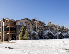 Khách sạn Modern Mountain Retreat (Victor, Hoa Kỳ)