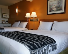 Khách sạn R&R Inn & Suites (Camrose, Canada)