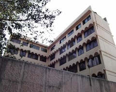 Khách sạn Golden Manor (Mumbai, Ấn Độ)
