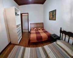 Entire House / Apartment Site For Family Leisure (Jambeiro, Brazil)