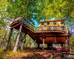 Koko talo/asunto Pete Nelson -TreeHouse- The Kentucky Climbers Cottage shown on Animal Planet (Brooksville, Amerikan Yhdysvallat)