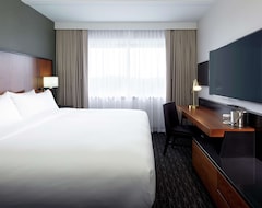Khách sạn Doubletree By Hilton Montreal Airport (Dorval, Canada)