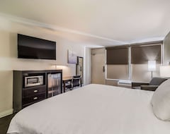 Otel Clarion Inn & Suites (Floransa, ABD)