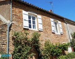 Toàn bộ căn nhà/căn hộ Maison De Vigneron Avec Vue (Vaux-en-Pré, Pháp)