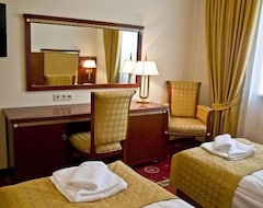Khách sạn Hotel Villa Holiday Park (Vacsava, Ba Lan)
