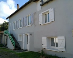 Toàn bộ căn nhà/căn hộ Apartment Château-lÉvêque, 2 Bedrooms, 4 Persons (Château-l'Évêque, Pháp)