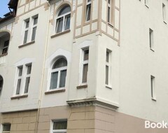 Entire House / Apartment Altbauwohnung Mit 2 Balkonen (102qm) (Wuppertal, Germany)