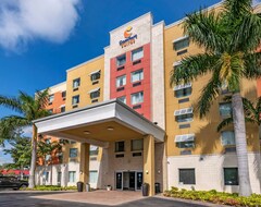 Hotel Comfort Suites Fort Lauderdale Airport South & Cruise Port (Dania Beach, USA)
