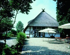Khách sạn Seehotel am Neuklostersee (Neukloster, Đức)