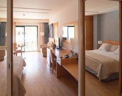 Khách sạn Hotel Clipper - El Delfin Verde Resorts - Platja De Pals (Torroella de Montgrí, Tây Ban Nha)