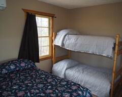 Hele huset/lejligheden New! Hope Village - All 6 Cabins / Great For Family, Youth, And Church Retreats! (Ava, USA)