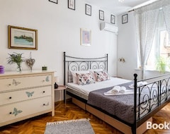Tüm Ev/Apart Daire Aristocratic 2bdrm Central Apartment (Varna Çevresi, Bulgaristan)