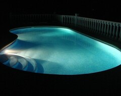Toàn bộ căn nhà/căn hộ Stunning Accommodation With Heated Private Pool And Outdoor Jacuzzi Hot Tub (Parcent, Tây Ban Nha)