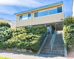 Toàn bộ căn nhà/căn hộ Posh Lakeside Suite 1 Bedroom - 1 Block To Beach, Tennis Courts & 10 Restaurants (Seattle, Hoa Kỳ)
