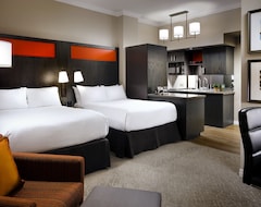 One King West Hotel and Residence (Toronto, Canada)