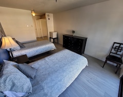 Khách sạn (b02) Cozy Double Bed Suite (Beverly Hills, Hoa Kỳ)