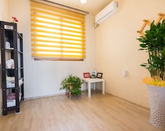 Otel Yours Guesthouse In Tongyeong (Tongyeong, Güney Kore)