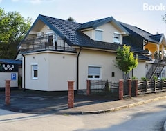Pansiyon ZAD Apartments and Rooms (Banja Luka, Bosna-Hersek)