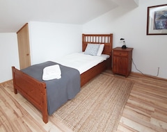Cijela kuća/apartman Stylish Loft 2 Bedrooms 100 M2 Sleeps 6 With Balcony, Perfect Views, Airconditioning, Tv, Fast Wifi (Tolmin, Slovenija)