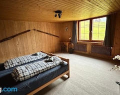 Hele huset/lejligheden Idyllisch Gelegene Grosszugige 4 Zimmer Wohnung (Davos, Schweiz)