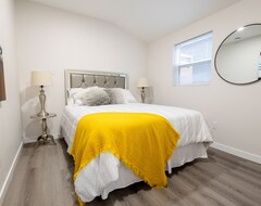 Hele huset/lejligheden Downtown 2 Bedroom Near Victoria Park In The Middle Of Entertainment District (London, Canada)