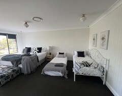 Toàn bộ căn nhà/căn hộ A Pool And Tennis Court At O’connell Retreat Bnb (Oberon, Úc)