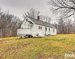 Toàn bộ căn nhà/căn hộ Cozy Campbell Hall Getaway With Porch! (Newburgh, Hoa Kỳ)
