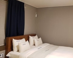 Hotelli Blue (Geoje, Etelä-Korea)