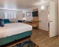 Khách sạn Best Western Plus Capitola By-the-Sea Inn & Suites (Capitola, Hoa Kỳ)