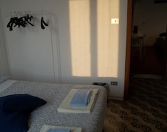 Hotel Holiday apartment with garden (Bologna, Italy)