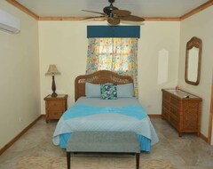 Hele huset/lejligheden Peach Seaview (Rolleville, Bahamas)