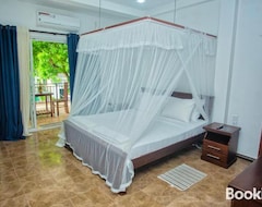 Hotel Sheron Resort (Unawatuna, Sri Lanka)