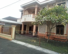 Hele huset/lejligheden D Kir's Homestay (Purworejo, Indonesien)