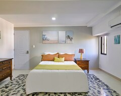 Malecon Premium Rooms & Hotel (Santo Domingo, Dominik Cumhuriyeti)