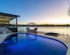Tüm Ev/Apart Daire Burleigh Waters Beauty On Lake, 5 Minutes To The Beach! Family Friendly (Burleigh Heads, Avustralya)