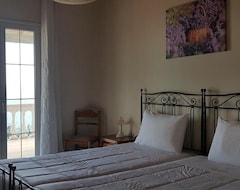 Hele huset/lejligheden Villa Theodora - Three Bedroom Villa, Sleeps 6 (Nissaki, Grækenland)