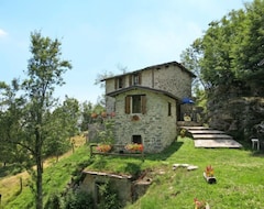 Toàn bộ căn nhà/căn hộ Vacation Home Il Paradiso I In Fabbriche Di Vallico - 6 Persons, 2 Bedrooms (Fabbriche di Vallico, Ý)