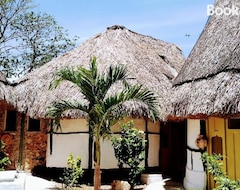 Khách sạn 3culturas:alberca+wifistarlink+toursustentabilidad (Izamal, Mexico)