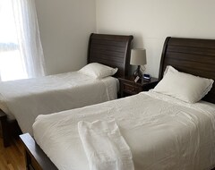 Cijela kuća/apartman Cheerful 3-bedroom Home In Twin Cities (New Brighton, Sjedinjene Američke Države)