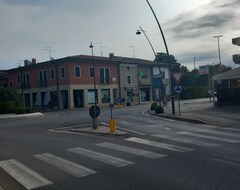 Toàn bộ căn nhà/căn hộ Italian Retreat For Family And Workspace Office (Ronco all'Adige, Ý)