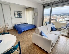 Hotel Home Rental Grand (Cannes, France)