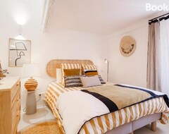 Koko talo/asunto Nice Renting - Neuve - Luxury Triplex Old Town Massena Garibaldi - 4 Bedroom - Ac (Nizza, Ranska)