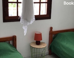 Cijela kuća/apartman Case A Lili, Joli Haut De Villa Face A La Mer Dans Le Bourg. (Terre-de-Haut, Antilles Française)