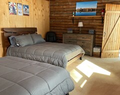 Toàn bộ căn nhà/căn hộ Eureka Lake Log Cabin Retreat (Mellen, Hoa Kỳ)