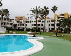 Hele huset/lejligheden Apt. With Three Bedrooms, Seafront, Sea Views, Pool And Wifi! (Pego, Spanien)